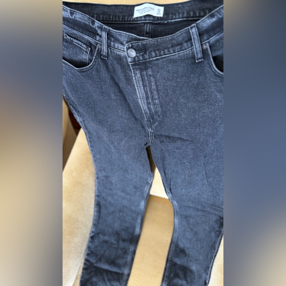 Abercrombie & Fitch Men's Dark Gray Skinny Jeans